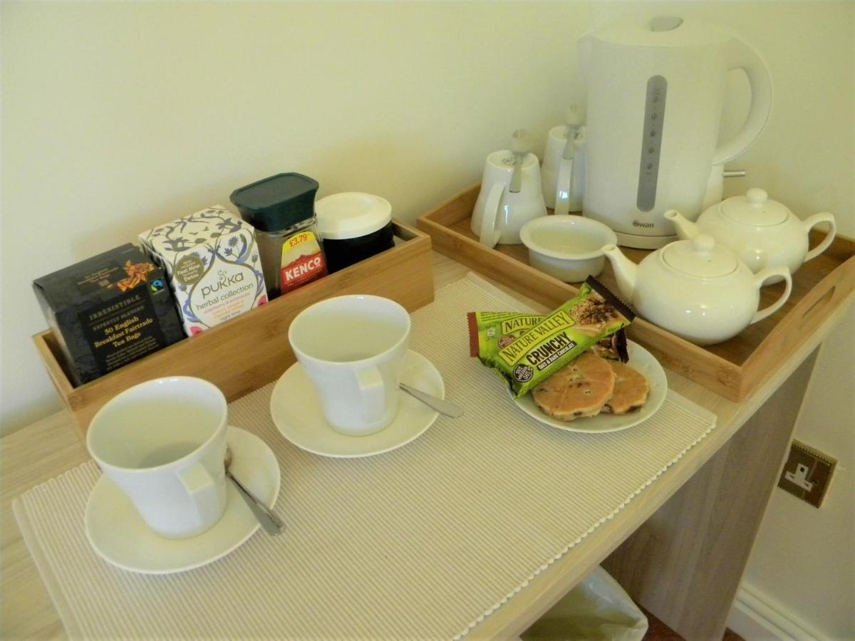 Rhoslan Bed & Breakfast Fishguard Exterior photo