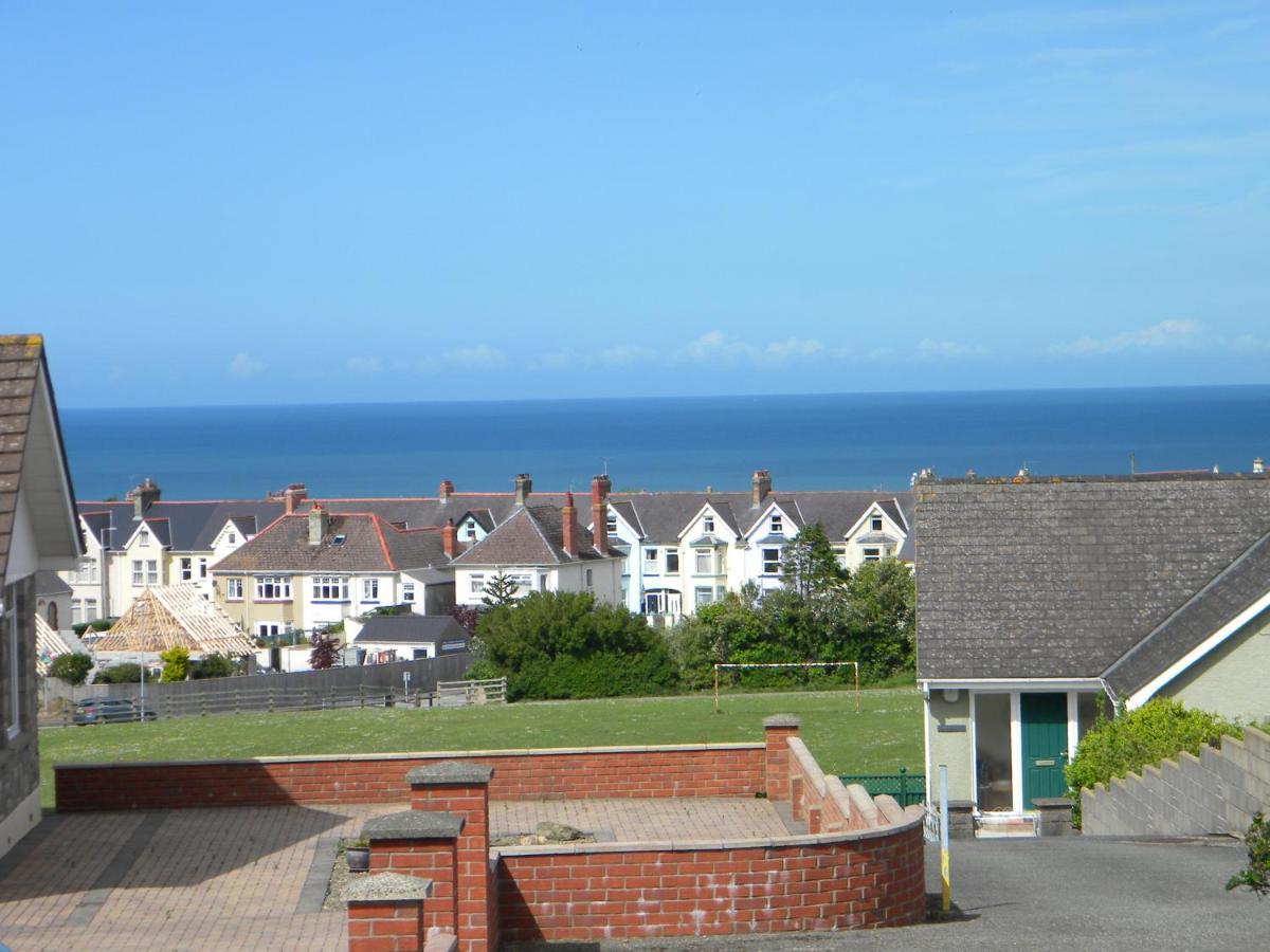 Rhoslan Bed & Breakfast Fishguard Exterior photo
