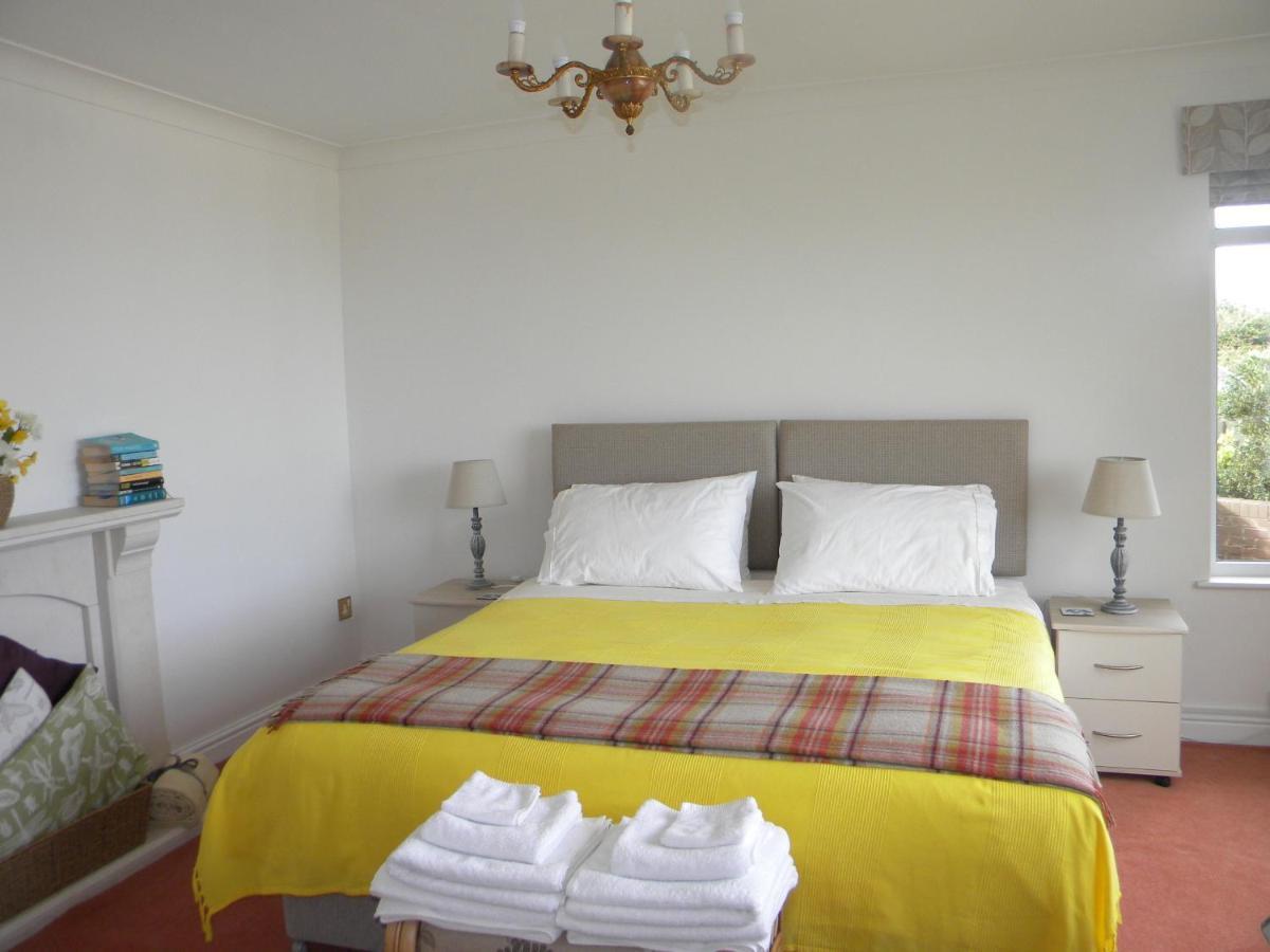 Rhoslan Bed & Breakfast Fishguard Exterior photo